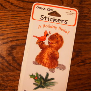 Suzy’s Zooのビーバーステッカー